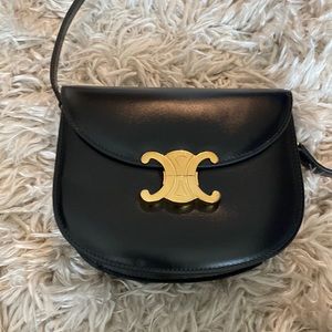 Celine Teen Besace Triomphe Black Shiny Calfskin